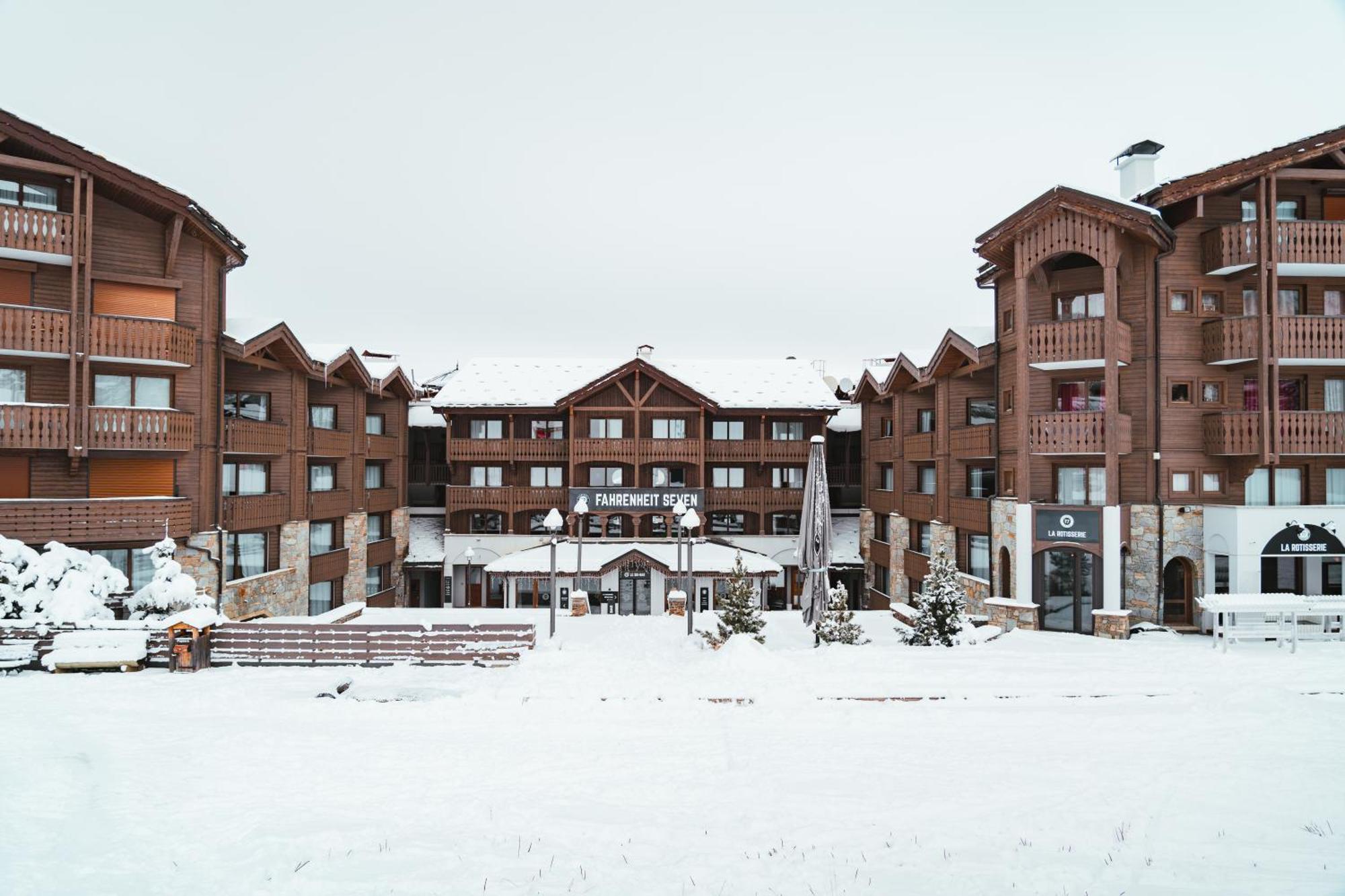 谷雪维尔华氏七号酒店 外观 照片